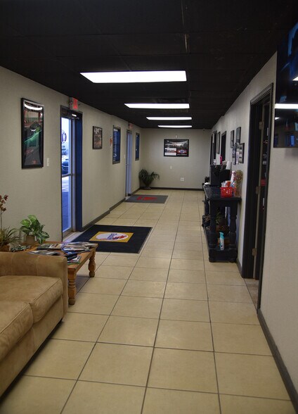 1700 Dakota Ave, Midland, TX à louer - Photo de l’immeuble – Image 3 sur 13