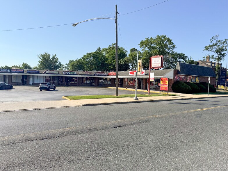 9233 Old Bustleton Ave, Philadelphia, PA à vendre - Photo de l’immeuble – Image 2 sur 5