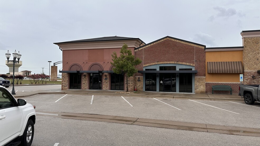 2904 E Stan Schlueter Loop, Killeen, TX à louer - Photo de l’immeuble – Image 2 sur 28