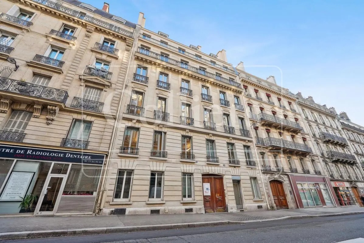 20 Rue De Saint-Pétersbourg, Paris à louer Photo de l’immeuble– Image 1 sur 22