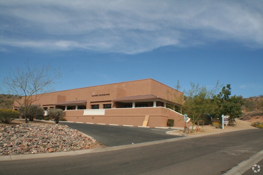 16508 E Laser Dr, Fountain Hills, AZ à louer - Photo de l’immeuble – Image 2 sur 14