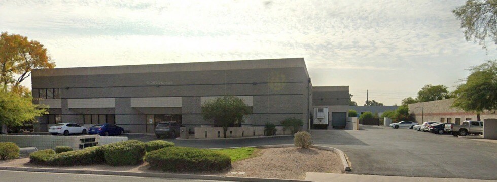 1031 W Geneva Dr, Tempe, AZ à louer - Photo de l’immeuble – Image 2 sur 5