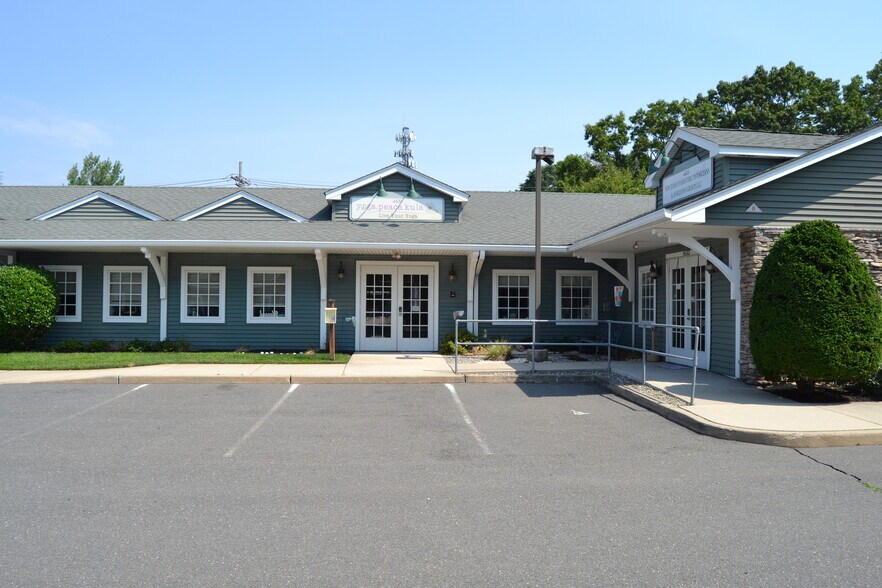 4631 US Highway 9, Howell, NJ à louer - Photo de l’immeuble – Image 2 sur 2