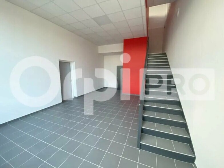 Local d'activités dans Bondoufle à vendre - Photo intérieure – Image 3 sur 4