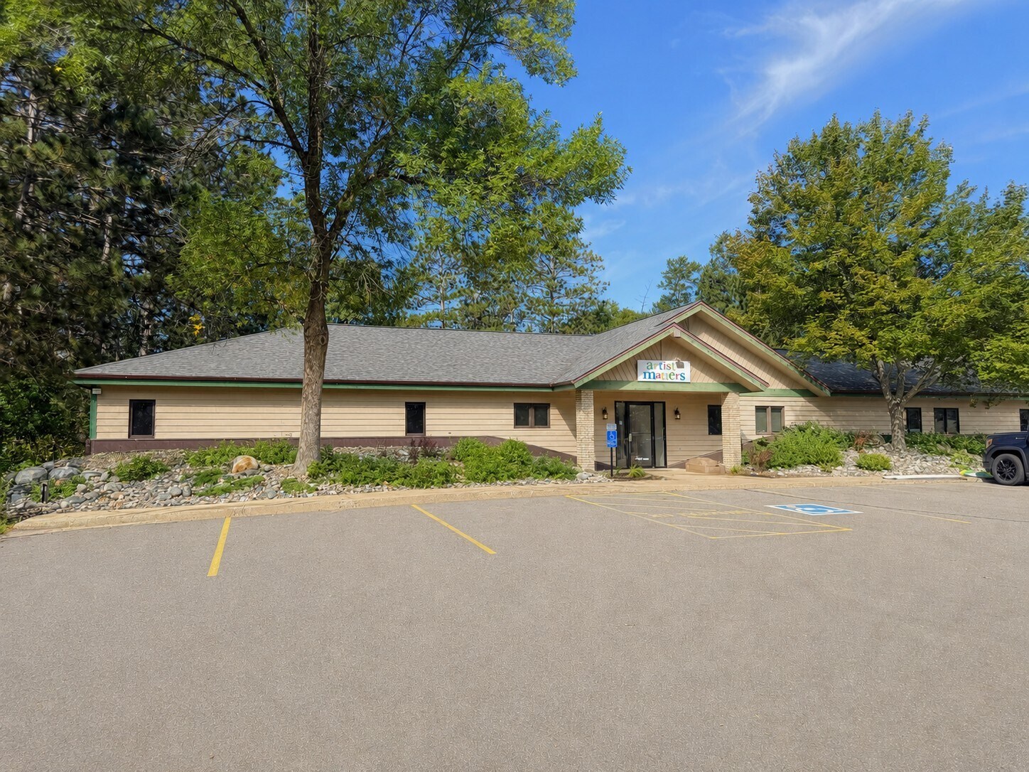 14387 Edgewood Dr, Baxter, MN à louer Photo principale– Image 1 sur 26