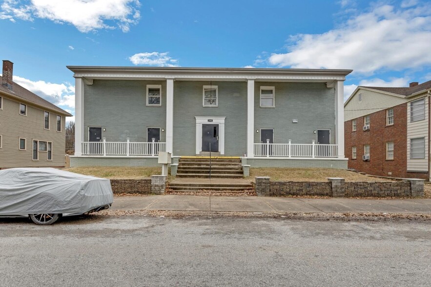1320 Parrett St, Evansville, IN à vendre - Photo de l’immeuble – Image 2 sur 18