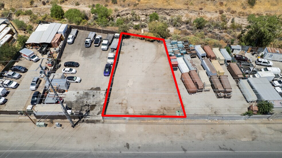 16971 Sierra Hwy, Canyon Country, CA à louer - Photo de l’immeuble – Image 2 sur 6