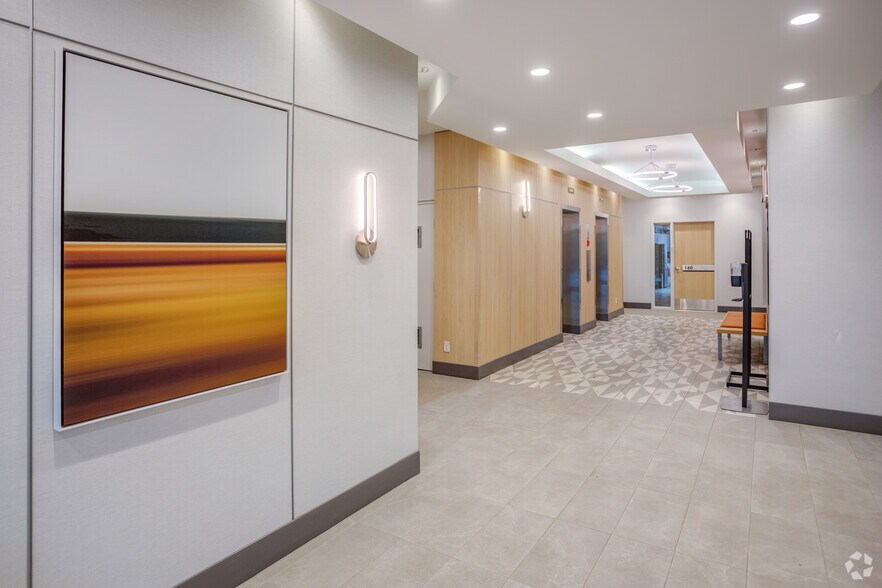 6450 Roberts St, Burnaby, BC à louer - Hall d’entrée – Image 3 sur 6