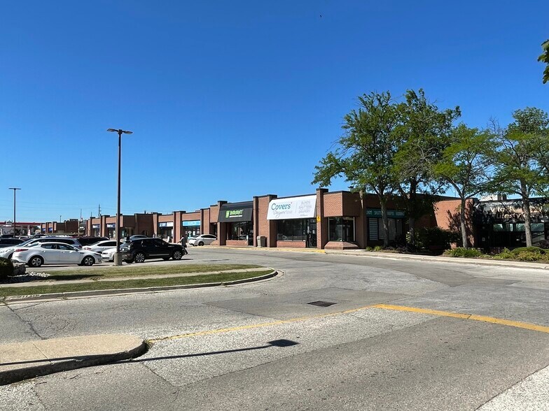 1362 Lambton Mall Rd, Sarnia, ON à louer - Photo de l’immeuble – Image 3 sur 6