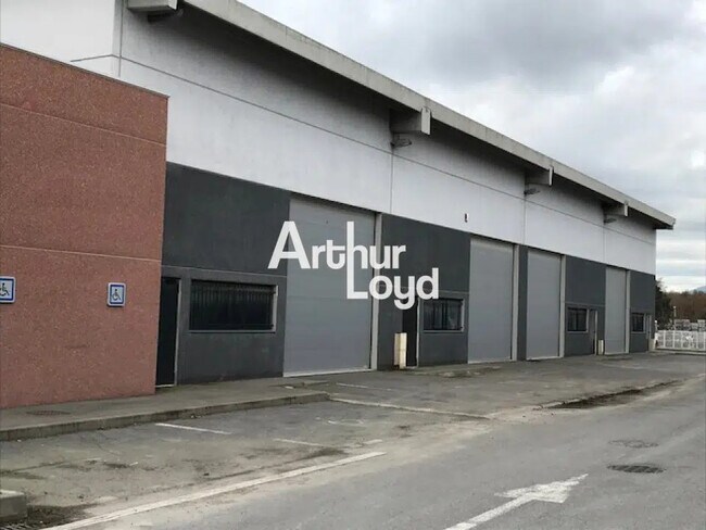 Plus de détails pour Local commercial à louer
