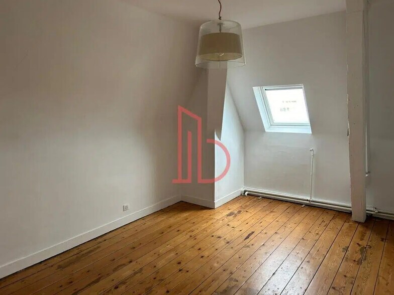 Bureau dans Bordeaux à louer - Photo de l’immeuble – Image 3 sur 9