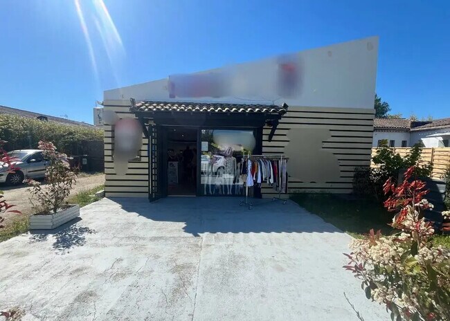 Plus de détails pour Local commercial à louer