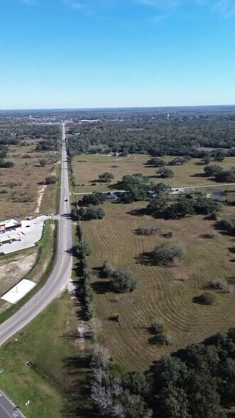 17930 -C Texas 35, West Columbia, TX à vendre - Vidéo sur l’annonce professionnelle – Image 2 sur 6