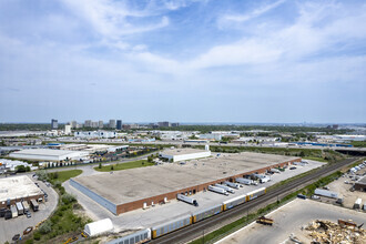 155-161 Orenda Rd, Brampton, ON - VUE AÉRIENNE  vue de carte