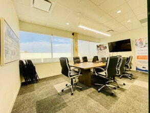 6120 2nd St SE, Calgary, AB à louer Photo intérieure– Image 1 sur 24