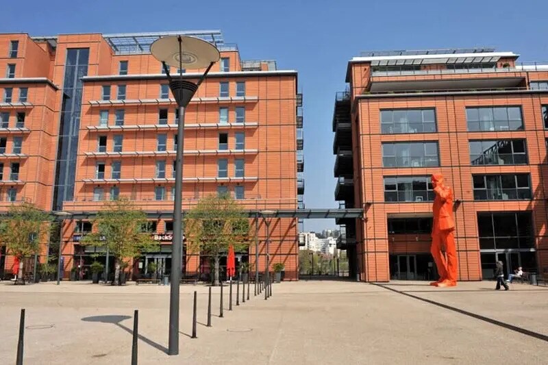 Bureau dans Lyon à louer Photo principale– Image 1 sur 7