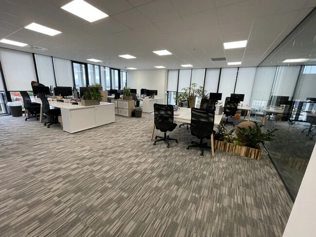 Plus de détails pour 5 Allée Des Acacias, Mérignac - Bureau à louer