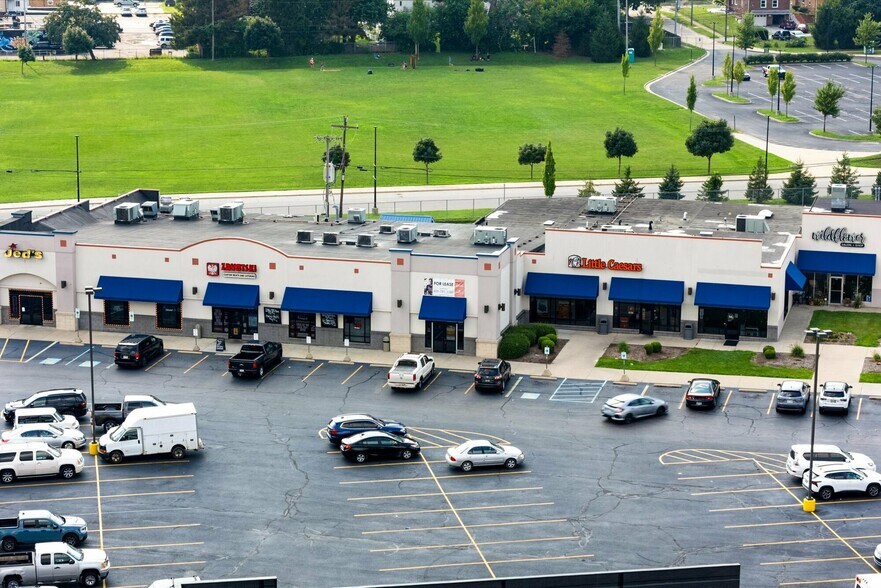 2600-2602 W Sylvania Ave, Toledo, OH à vendre - Photo de l’immeuble – Image 2 sur 8