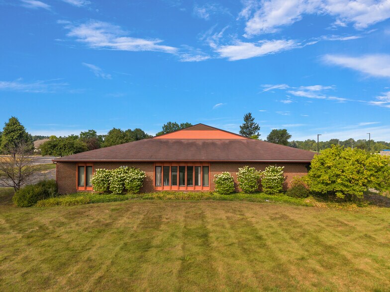 485 Lapeer Rd, Oxford, MI à louer - Photo de l’immeuble – Image 2 sur 5