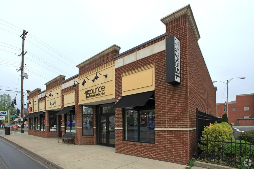 3701 Lexington Rd, Louisville, KY à vendre - Photo de l’immeuble – Image 3 sur 3