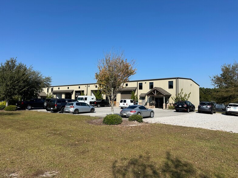 310 Greenfield Dr, Newport, NC à vendre - Photo de l’immeuble – Image 3 sur 35
