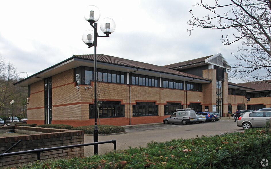 Frederick Pl, High Wycombe à louer - Photo de l’immeuble – Image 2 sur 34