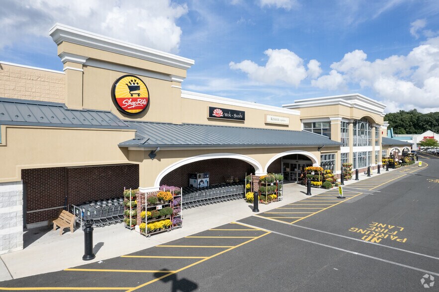 280 US Highway 9 N, Marlboro, NJ à louer - Photo de l’immeuble – Image 1 sur 6