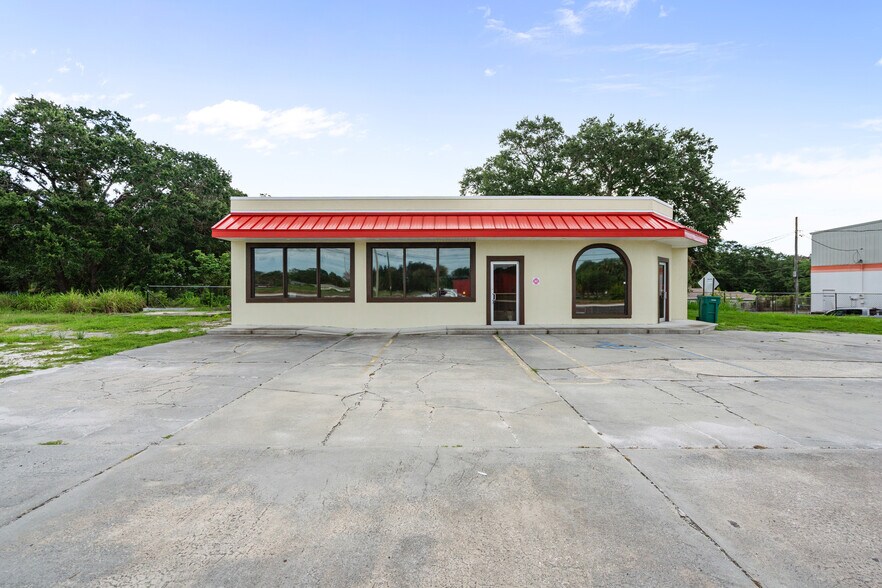 2543 S Harbor City Blvd, Melbourne, FL à louer - Photo principale – Image 1 sur 21