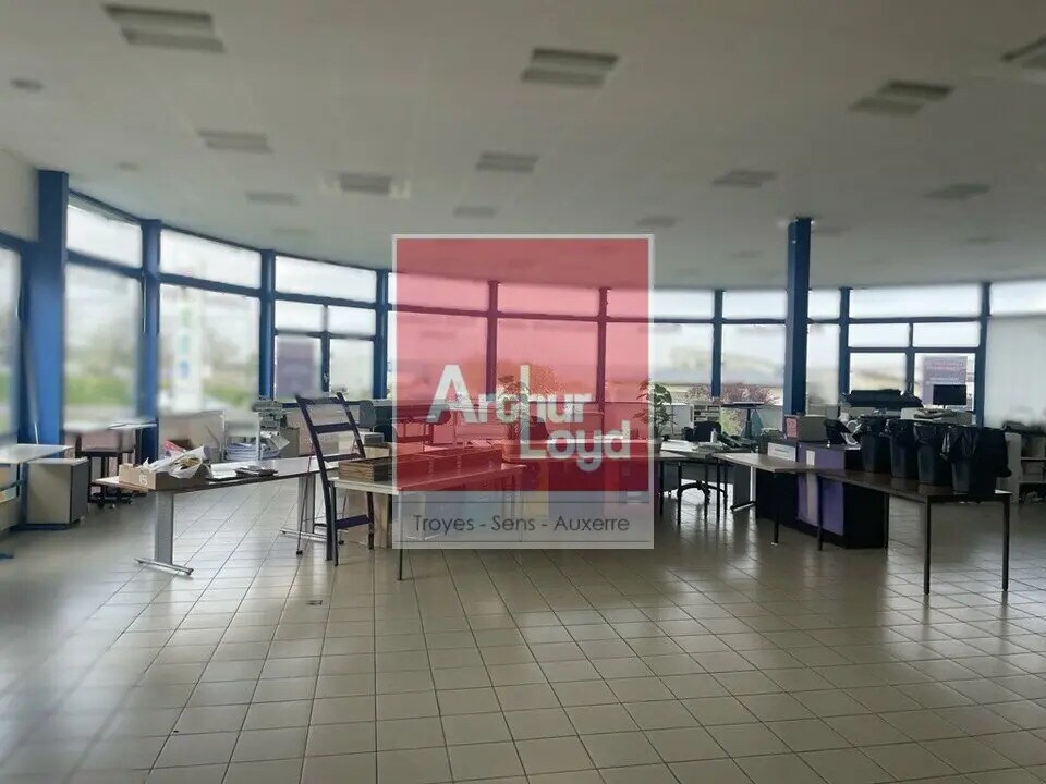 Bureau dans Auxerre à louer Photo intérieure– Image 1 sur 8