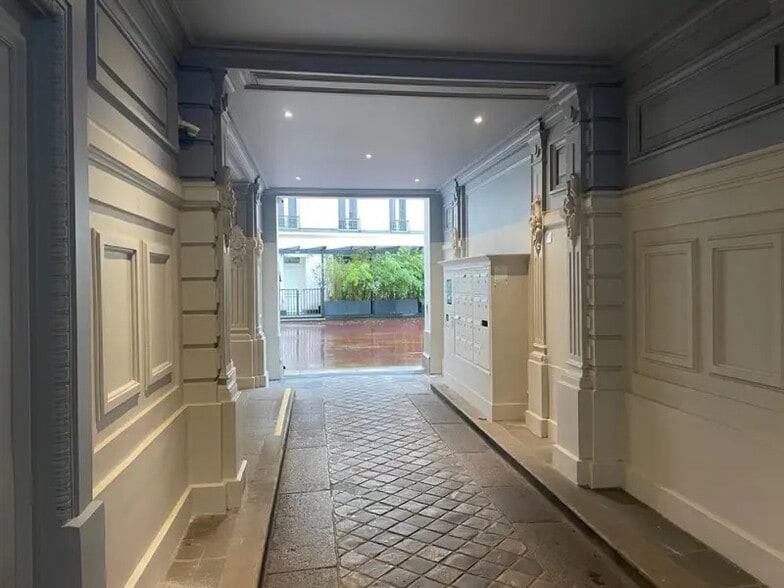 11 Rue De Sontay, Paris à louer - Hall d’entrée – Image 3 sur 12
