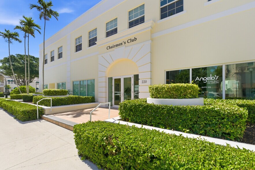 220 Sunrise Ave, Palm Beach, FL à louer - Photo de l’immeuble – Image 1 sur 15