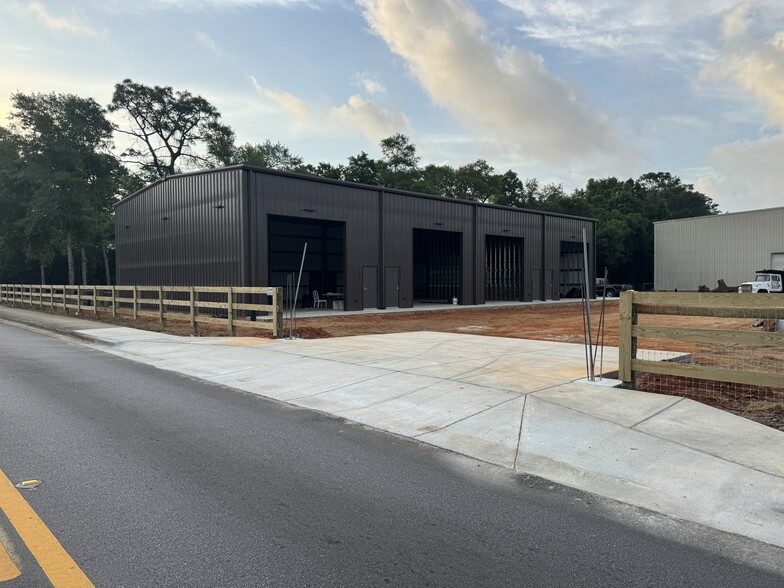 6404 Rambler Dr, Pensacola, FL à vendre - Photo de l’immeuble – Image 1 sur 13