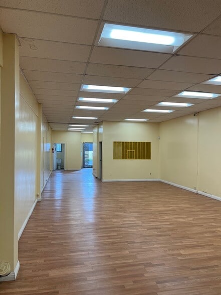 4074 Crenshaw, Los Angeles, CA à louer - Photo intérieure – Image 2 sur 7