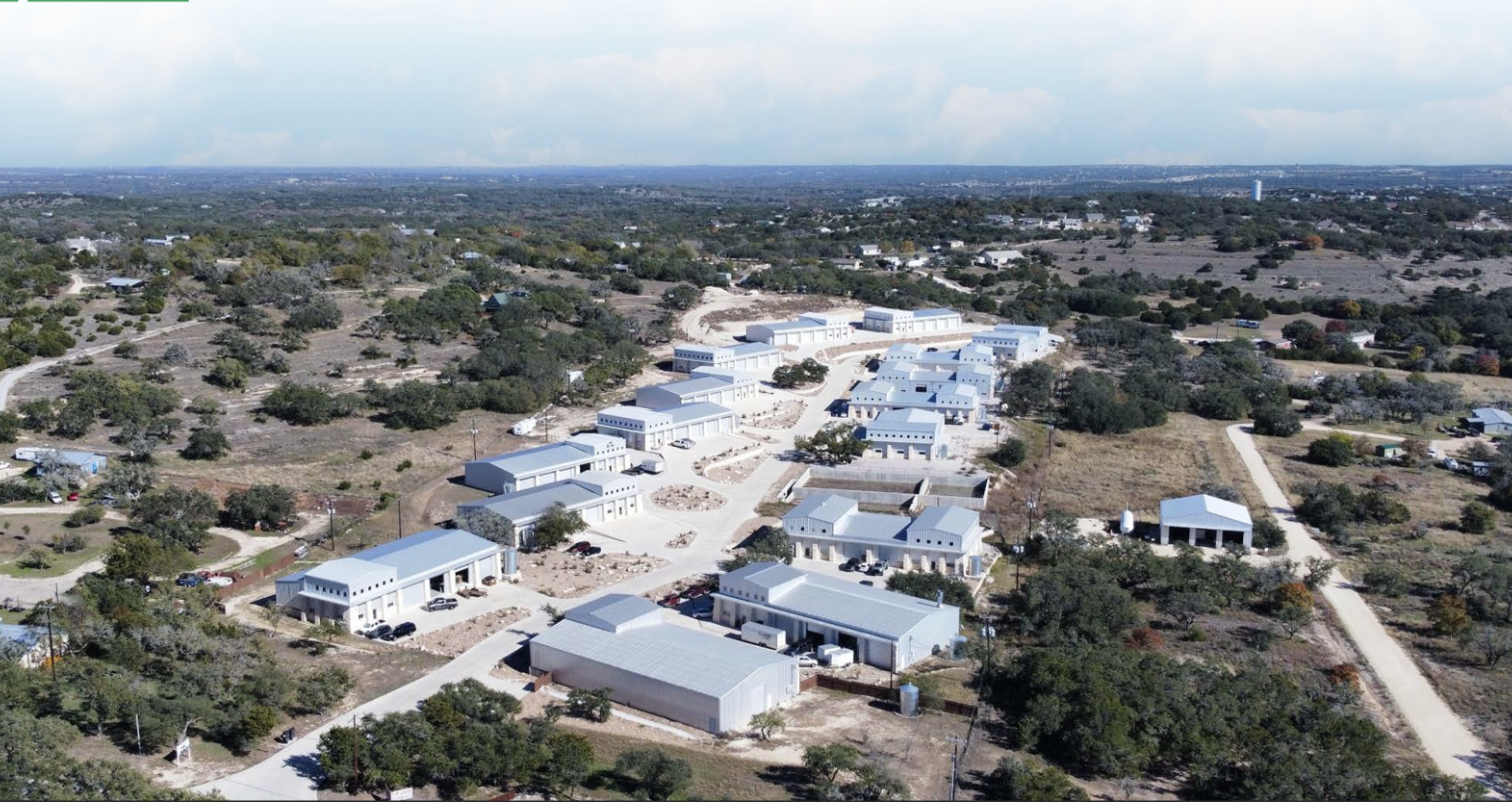 4955 Bell Springs Rd, Dripping Springs, TX à louer Photo de l’immeuble– Image 1 sur 7