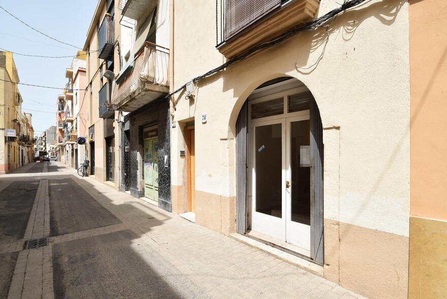 Local commercial dans Vilanova i la Geltrú, Barcelona à louer - Photo de l’immeuble – Image 2 sur 3