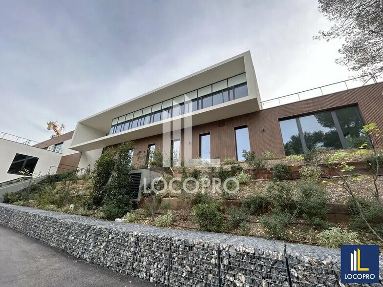 Bureau dans Valbonne à louer - Photo de l’immeuble – Image 1 sur 13
