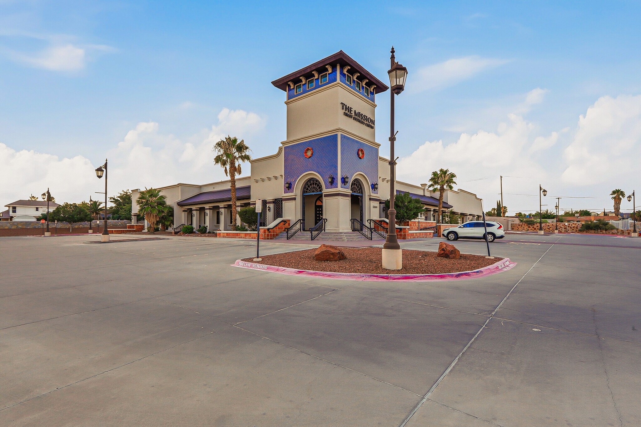 11860 Vista del Sol Dr, El Paso, TX à vendre Photo de l’immeuble– Image 1 sur 9