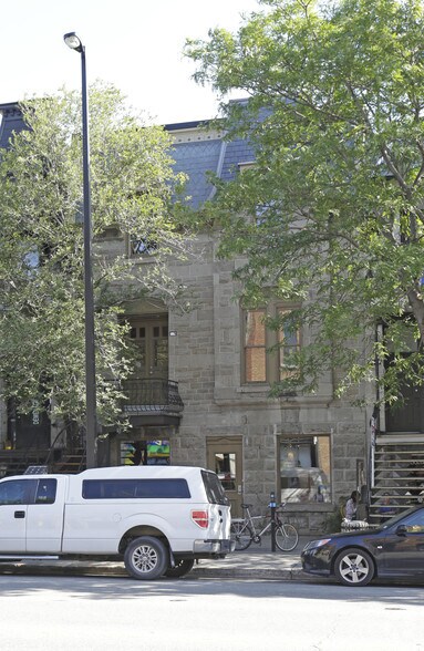 4447 Rue Saint-Denis, Montréal, QC à louer - Photo de l’immeuble – Image 3 sur 4