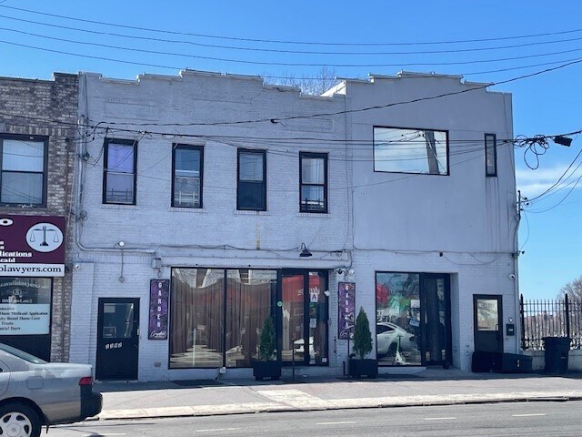 3390 E Tremont Ave, Bronx, NY à vendre - Photo de l’immeuble – Image 1 sur 13