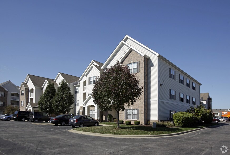 1200 Greenfield Pl, O'Fallon, IL à vendre - Photo de l’immeuble – Image 3 sur 90