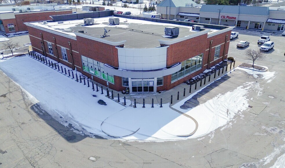 1020-1040 E Hill Rd, Grand Blanc, MI à louer - Photo de l’immeuble – Image 2 sur 6