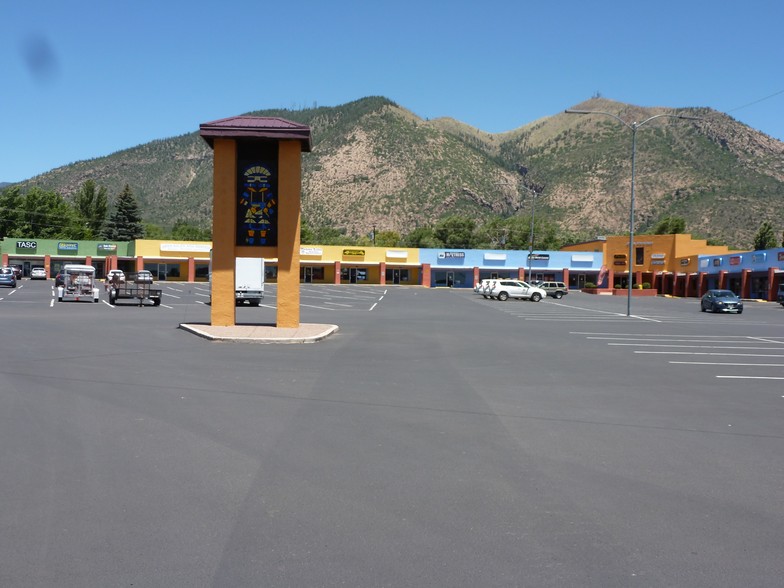 2710-2718 N Steves Blvd, Flagstaff, AZ à louer - Photo de l’immeuble – Image 1 sur 1