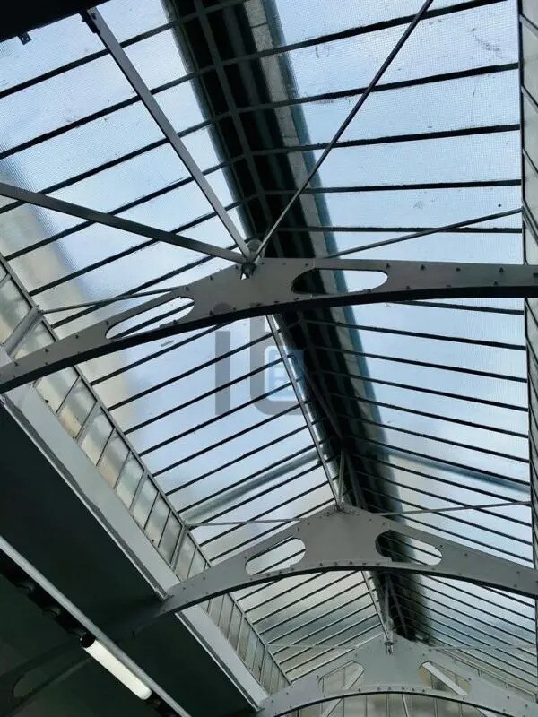 Local commercial dans Paris à louer Photo de l’immeuble– Image 1 sur 3