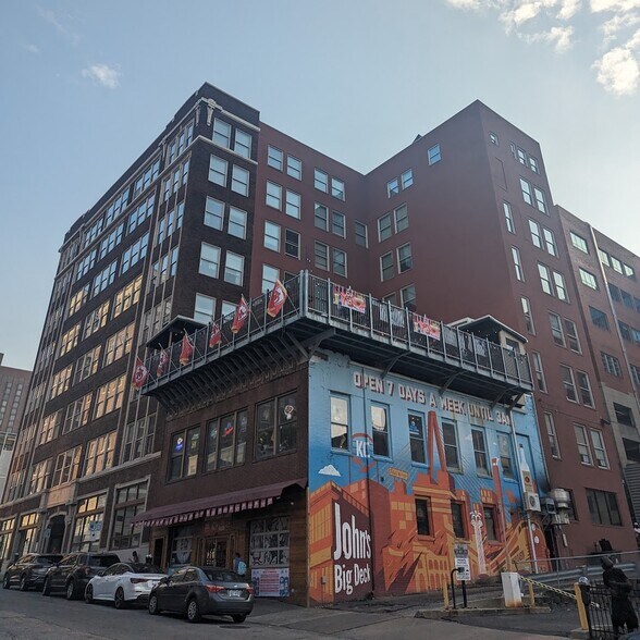 928 W Wyandotte St, Kansas City, MO à vendre - Photo de l’immeuble – Image 1 sur 24