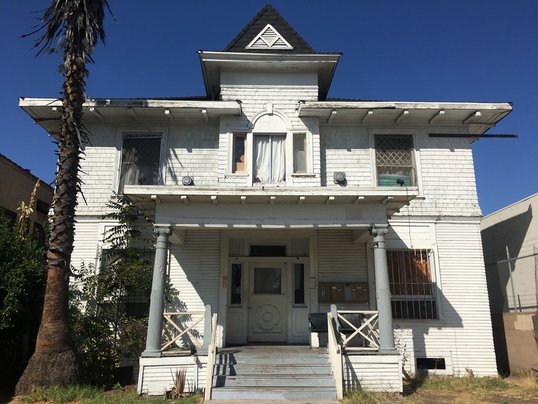 1017 S Burlington Ave, Los Angeles, CA à vendre - Photo principale – Image 1 sur 3