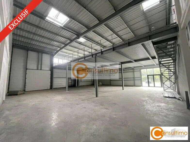 Local d’activités dans Salleboeuf à louer - Photo intérieure – Image 1 sur 9