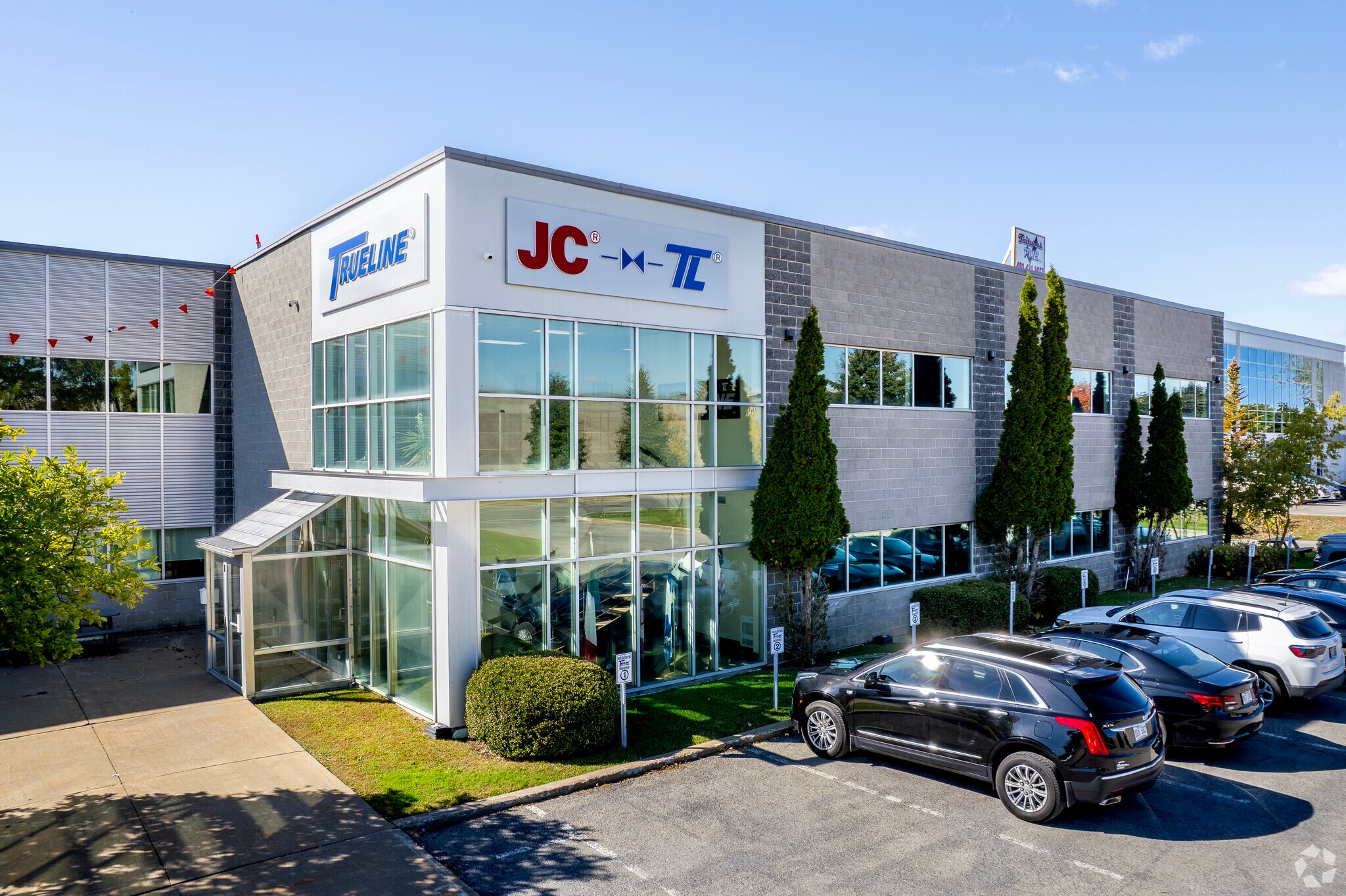 20655-20675 Boul Industriel, Sainte-Anne-de-Bellevue, QC à louer Photo principale– Image 1 sur 4