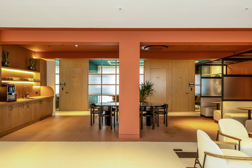 192-198 Vauxhall Bridge Rd, Londres à louer - Hall d’entrée – Image 3 sur 19