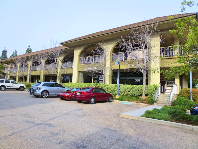 100 Rancho Rd, Thousand Oaks, CA à vendre - Photo principale – Image 1 sur 6