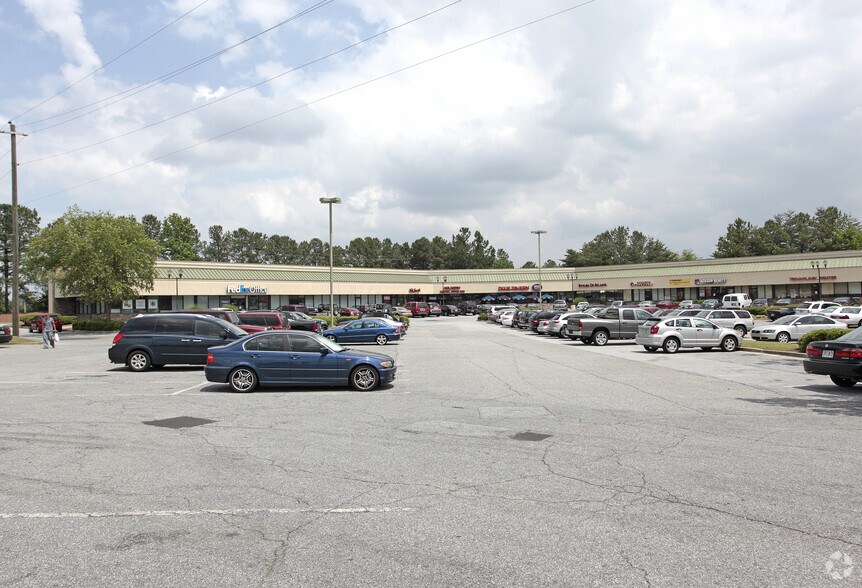 2311 Windy Hill Rd SE, Marietta, GA à louer - Photo de l’immeuble – Image 2 sur 2